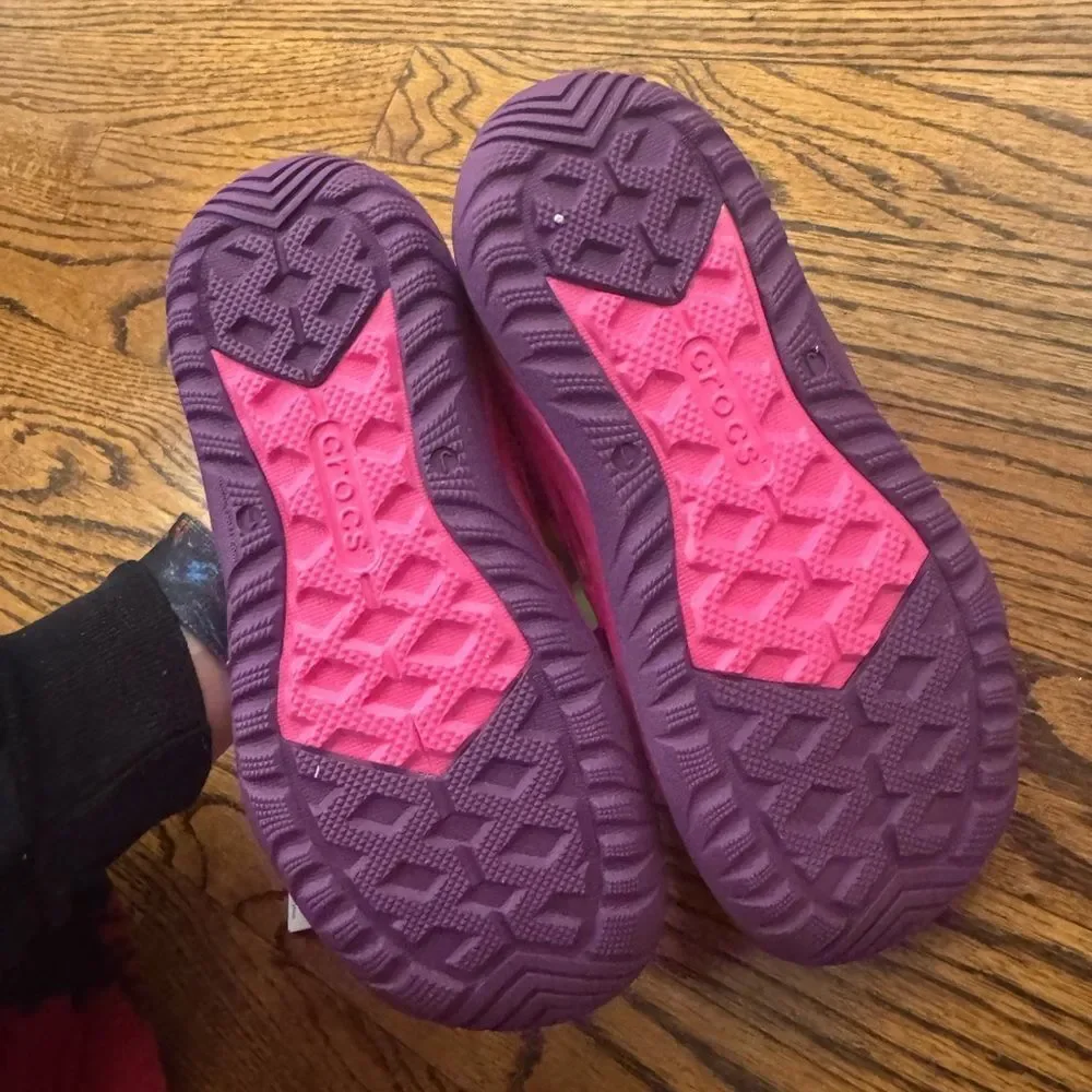NWT New CROCS Swiftwater Play Land to Water Shoes Neon Magenta Pink Purple 1